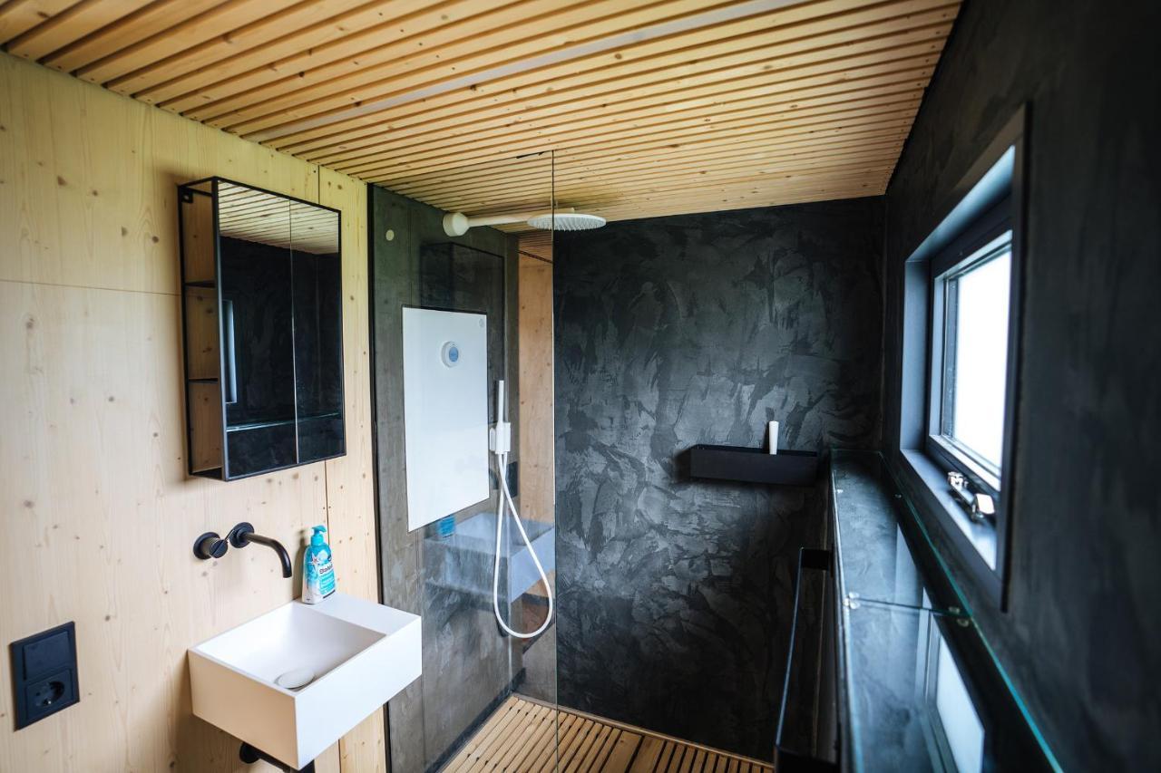 Tiny House Pioneer 18 Zur Meerseite - Green Tiny Village Harlesiel Carolinensiel Exterior photo