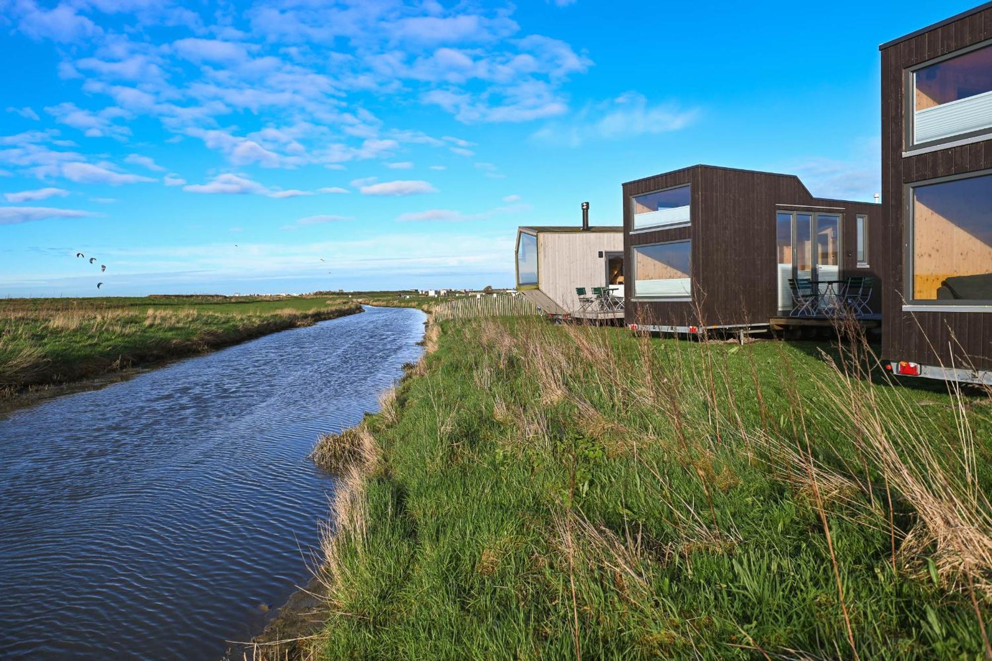 Tiny House Pioneer 18 Zur Meerseite - Green Tiny Village Harlesiel Carolinensiel Exterior photo